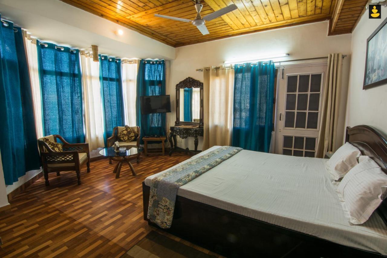 Livingstone 2Bhk Cozy Homestay In Kasauli Hills Екстер'єр фото